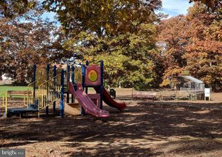 504 DAKOTA DR, Herndon, VA 20170