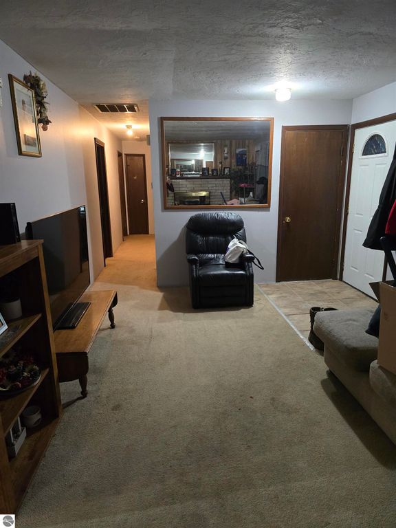 Image 13 of property listing at 6439 Tecumseh Avenue, Oscoda, MI 48750