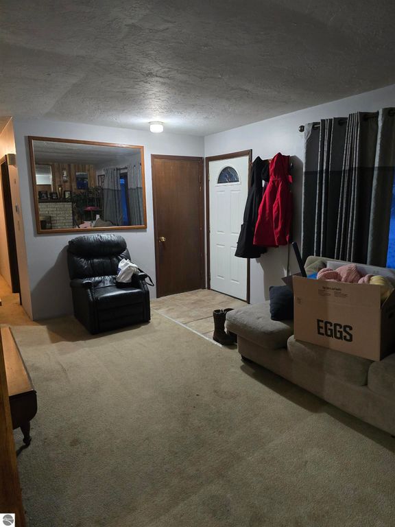 Image 14 of property listing at 6439 Tecumseh Avenue, Oscoda, MI 48750