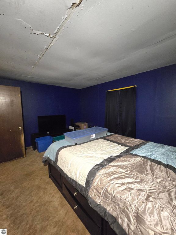 Image 23 of property listing at 6439 Tecumseh Avenue, Oscoda, MI 48750