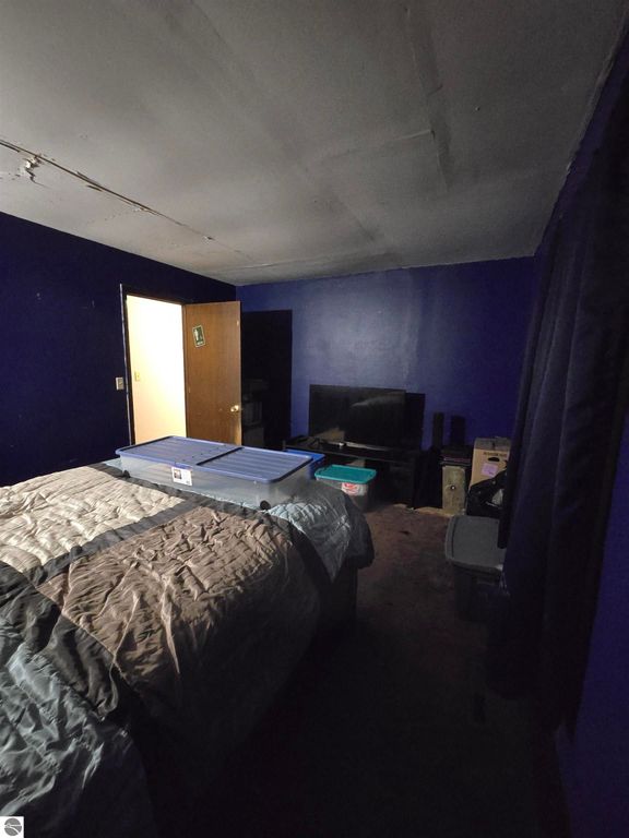 Image 24 of property listing at 6439 Tecumseh Avenue, Oscoda, MI 48750