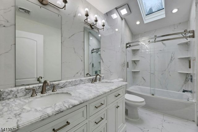 108 Packanack Lake Rd, Wayne Twp., NJ 07470