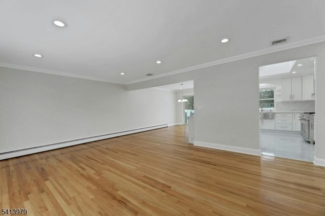 108 Packanack Lake Rd, Wayne Twp., NJ 07470