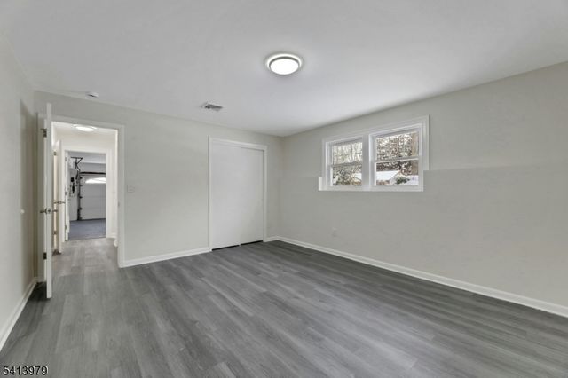 108 Packanack Lake Rd, Wayne Twp., NJ 07470