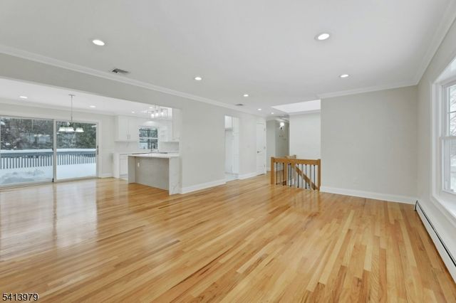 108 Packanack Lake Rd, Wayne Twp., NJ 07470