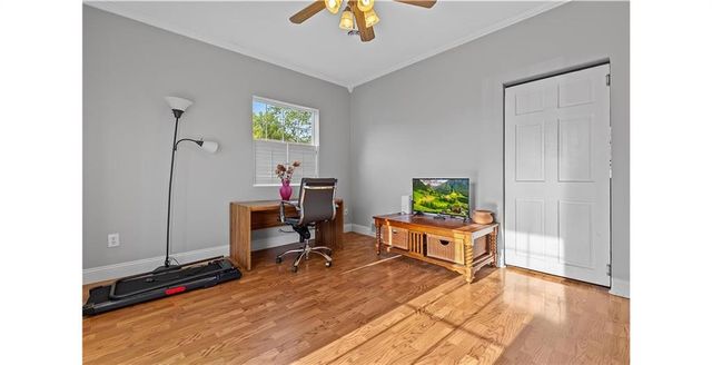 1227 N Jesse James Road, Excelsior Springs, MO 64024