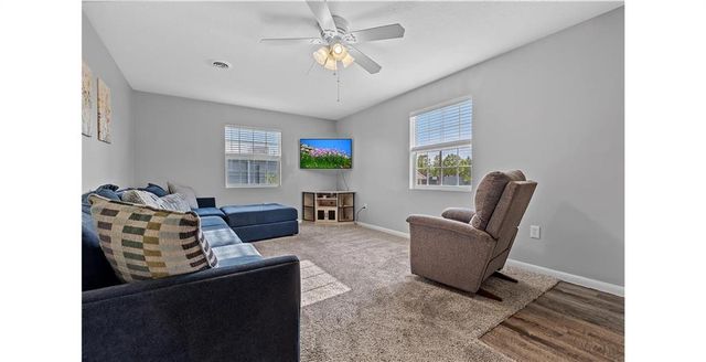 1227 N Jesse James Road, Excelsior Springs, MO 64024