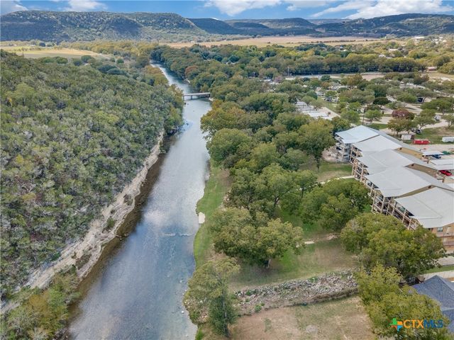 540 River Run 102, New Braunfels, TX 78132