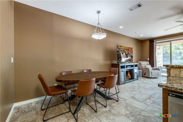 540 River Run 102, New Braunfels, TX 78132