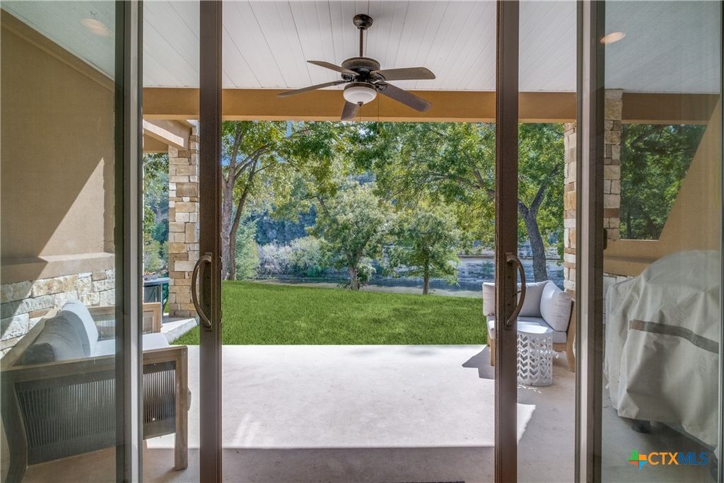 540 River Run 102, New Braunfels, TX 78132