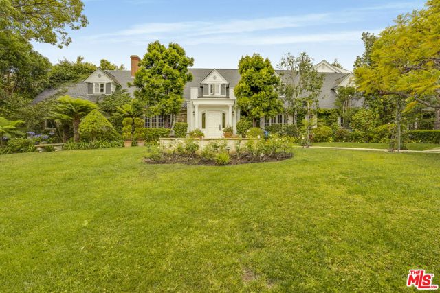 821 N Whittier Drive, Beverly Hills, CA 90210