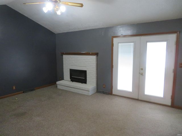 8400 Kifer Drive, Newburgh, IN 47630