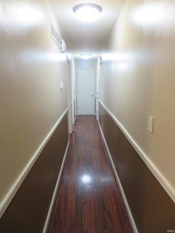 8400 Kifer Drive, Newburgh, IN 47630