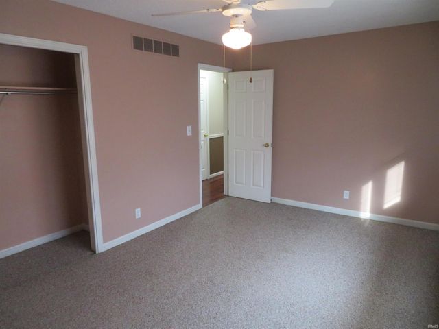 8400 Kifer Drive, Newburgh, IN 47630