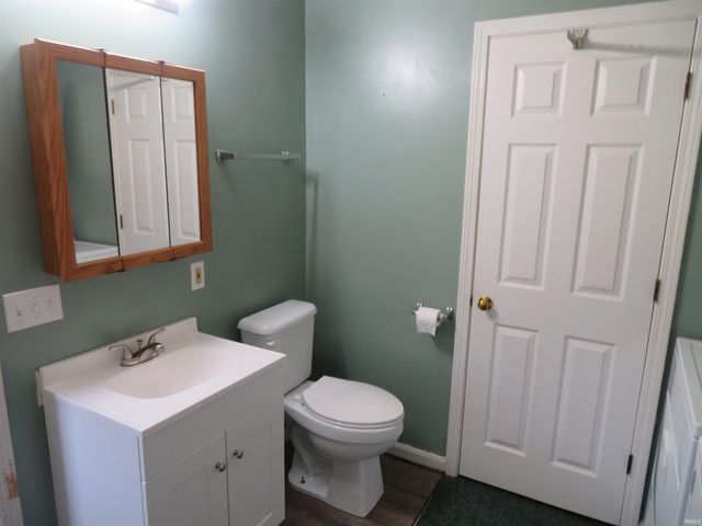 8400 Kifer Drive, Newburgh, IN 47630