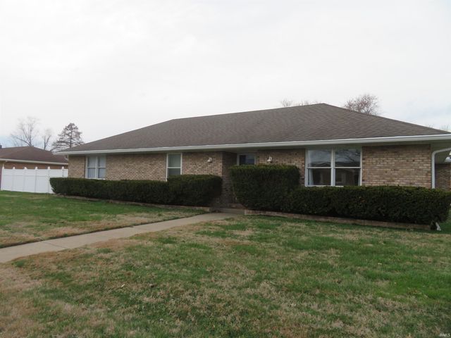 8400 Kifer Drive, Newburgh, IN 47630