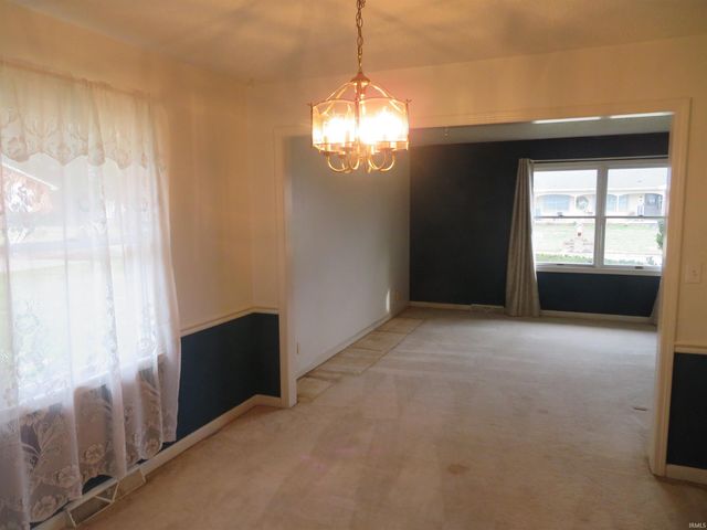 8400 Kifer Drive, Newburgh, IN 47630