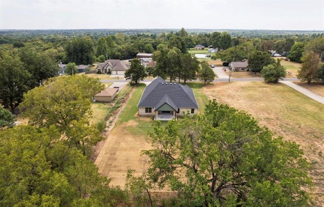 11401 E Draper Avenue, Choctaw, OK 73020