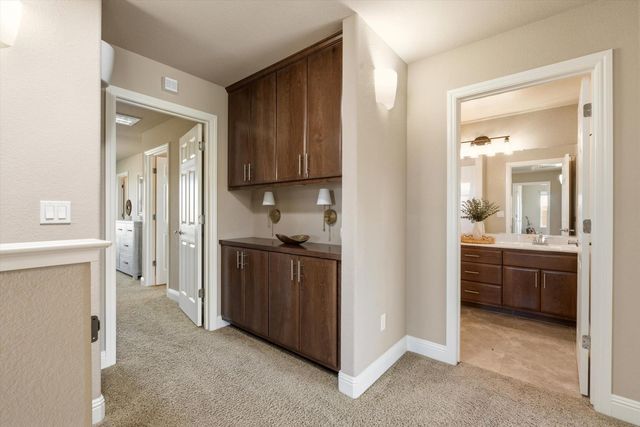 2113 Dripping Rock Ln, Lincoln, CA 95648