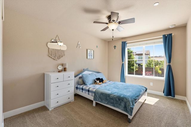 2113 Dripping Rock Ln, Lincoln, CA 95648