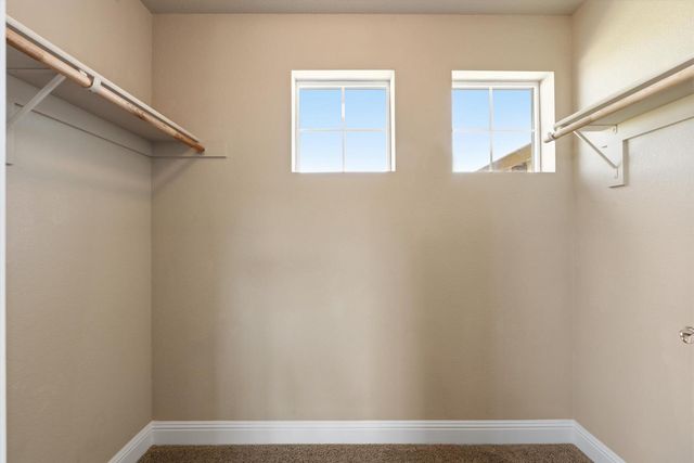 2113 Dripping Rock Ln, Lincoln, CA 95648