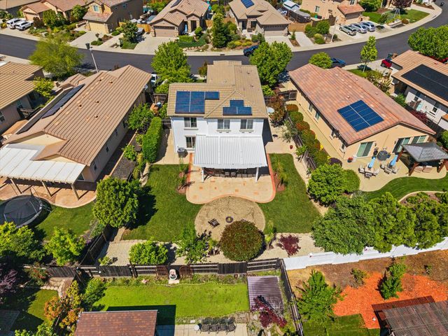 2113 Dripping Rock Ln, Lincoln, CA 95648