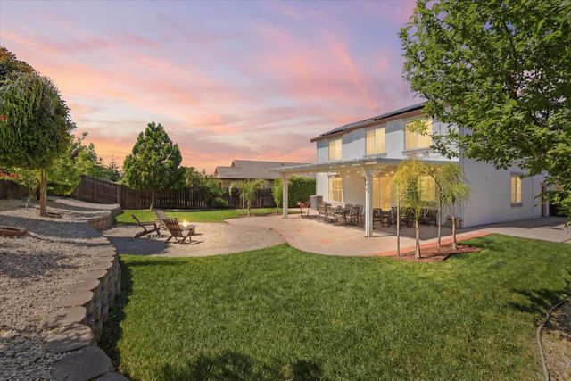 2113 Dripping Rock Ln, Lincoln, CA 95648