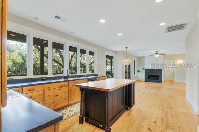 19 Salt Wind Way, Hilton Head Island, SC 29926