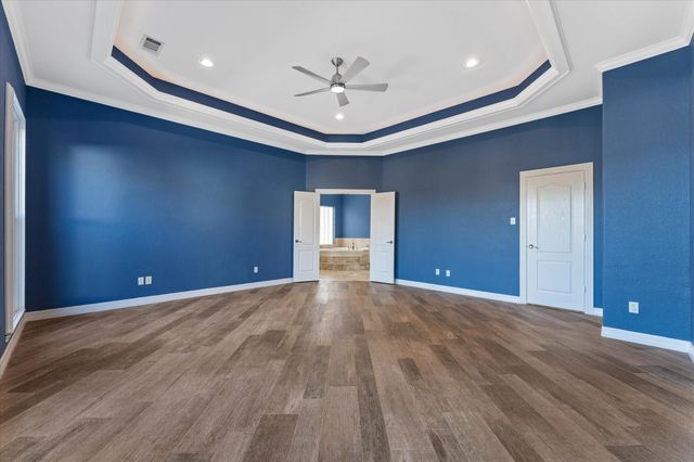 98 Victoria Drive W, Montgomery, TX 77356