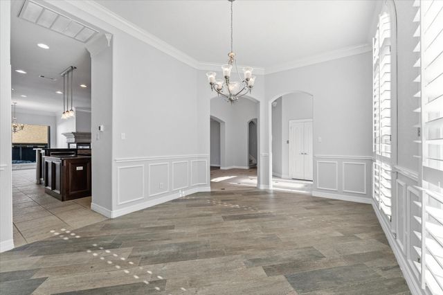 98 Victoria Drive W, Montgomery, TX 77356