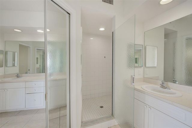 960 STARKEY ROAD 3302, Largo, FL 33771