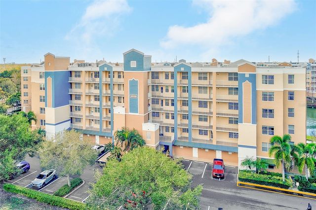 960 STARKEY ROAD 3302, Largo, FL 33771