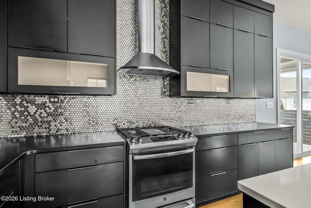 6416 Moonseed St, Prospect, KY 40059