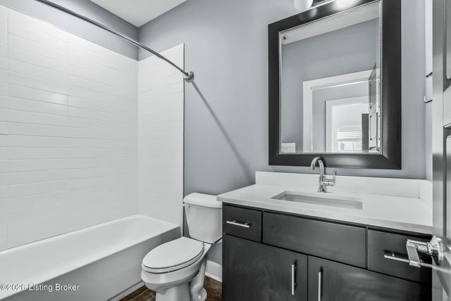 6416 Moonseed St, Prospect, KY 40059