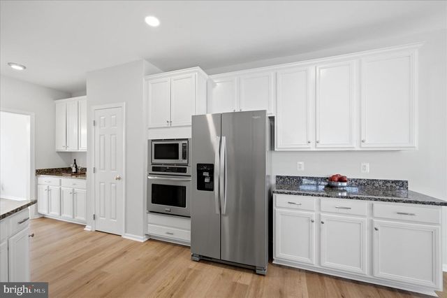 20047 NORTHVILLE HILLS TER, Ashburn, VA 20147