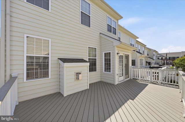 20047 NORTHVILLE HILLS TER, Ashburn, VA 20147