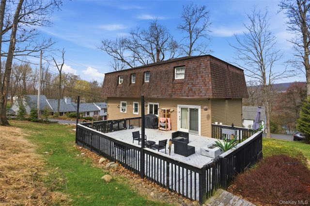 2 Olympus Road, Highland Mills, NY 10930