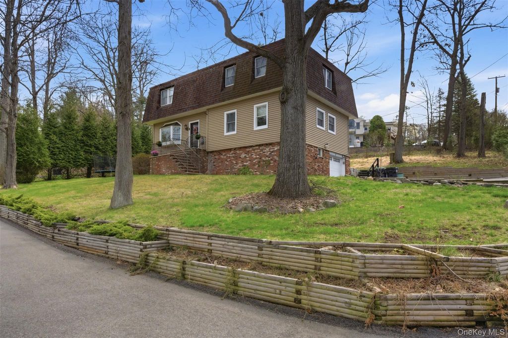2 Olympus Road, Highland Mills, NY 10930