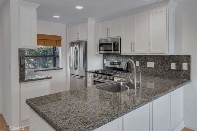 12750 Centralia 76, Lakewood, CA 90715