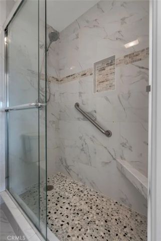 12750 Centralia 76, Lakewood, CA 90715