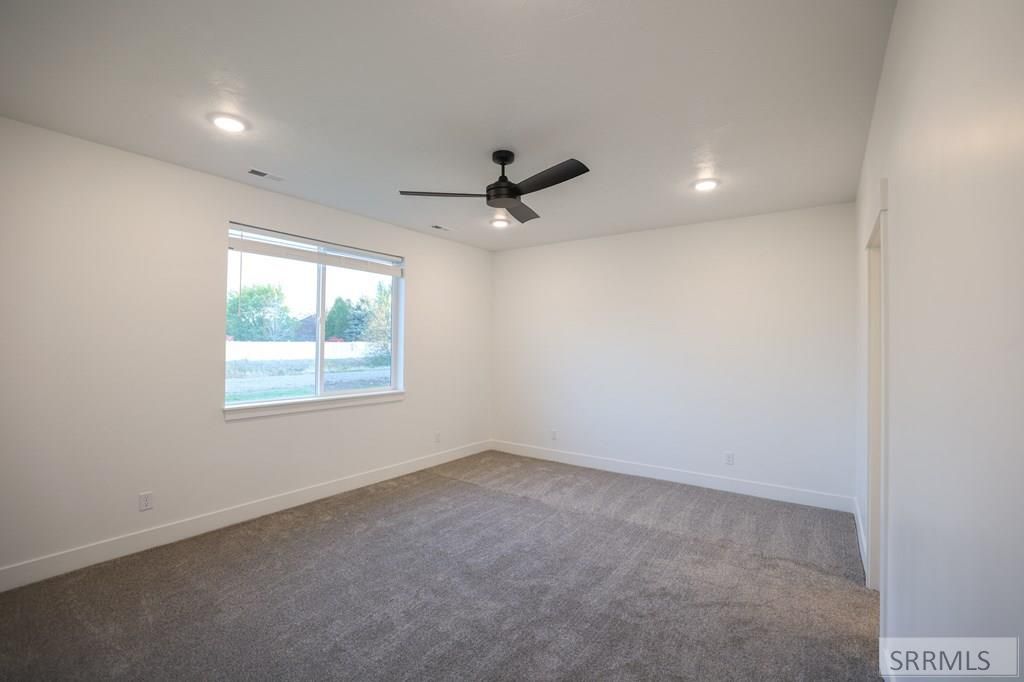 Image 11 of property listing at 565 Curlew Drive, Idaho Falls, ID 83401