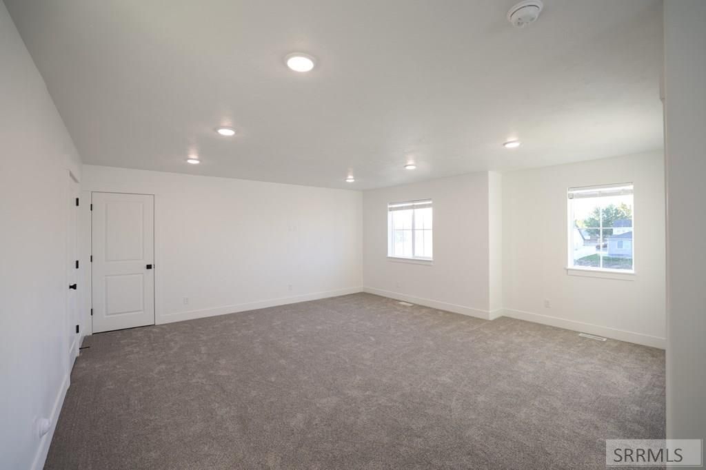 Image 16 of property listing at 565 Curlew Drive, Idaho Falls, ID 83401