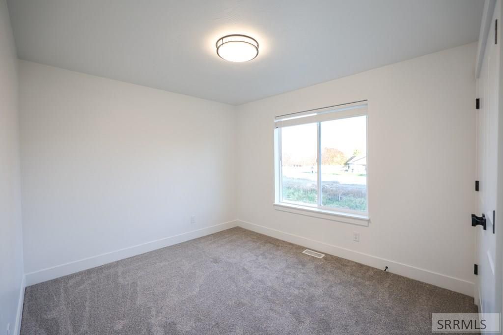 Image 21 of property listing at 565 Curlew Drive, Idaho Falls, ID 83401