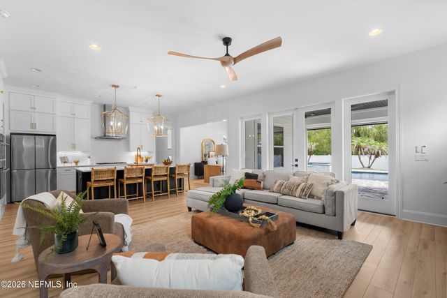 28 WOODBAY Court, St. Johns, FL 32259