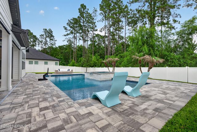 28 WOODBAY Court, St. Johns, FL 32259