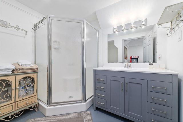 1611 19th Street, Galveston, TX 77550