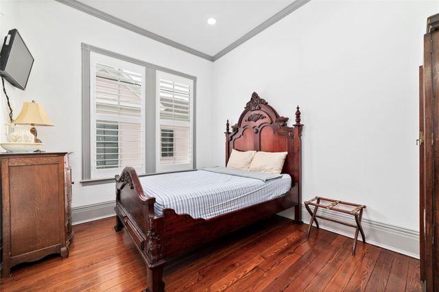 1611 19th Street, Galveston, TX 77550