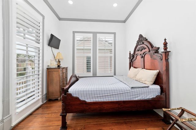 1611 19th Street, Galveston, TX 77550