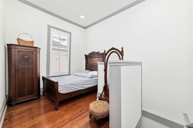 1611 19th Street, Galveston, TX 77550