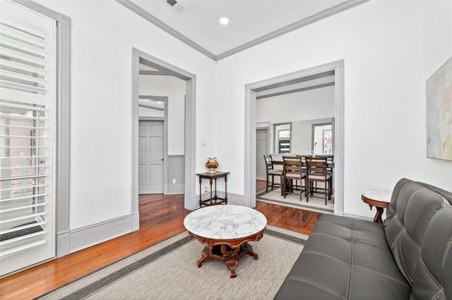 1611 19th Street, Galveston, TX 77550